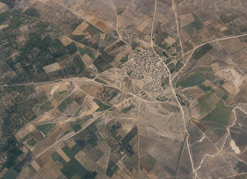 Archive record 184: A city in the coastal plain (er-Ramle). View toward the southeast.