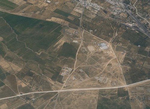 Archive record 188: North of er-Ramle, 3 km, military camp