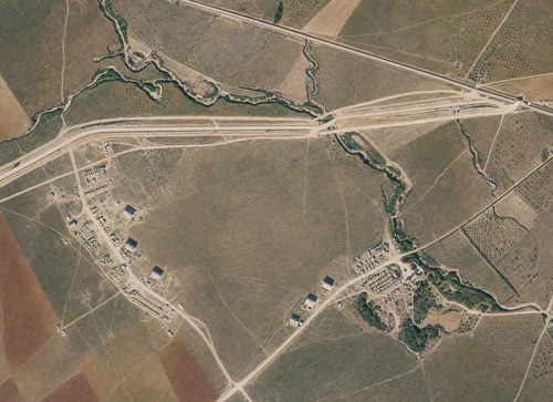 Archive record 193a: Southeast of er-Ramle, er-Ramle-Latrun road, military camp, British airfield, southern continuation of no. 192