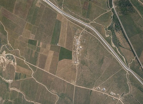 Archive record 193d: Southeast of er-Ramle, er-Ramle-Latrun road, military camp, British airfield, southern continuation of no. 192