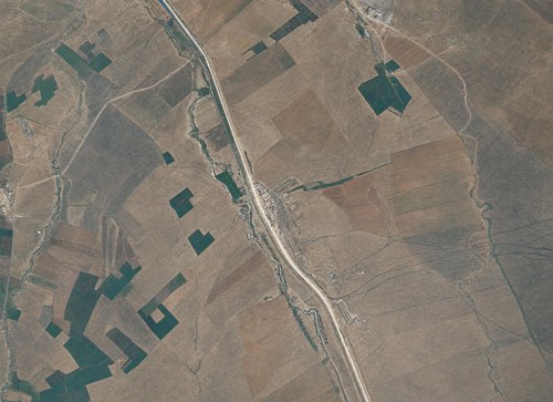 Archive record 197: Southeast of er-Ramle, like no. 195 and 196 with northern and southern continuation