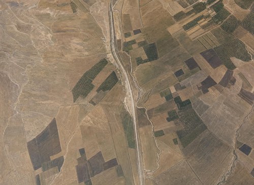 Archive record 197a: Southeast of er-Ramle, like no. 195 and 196 with northern and southern continuation