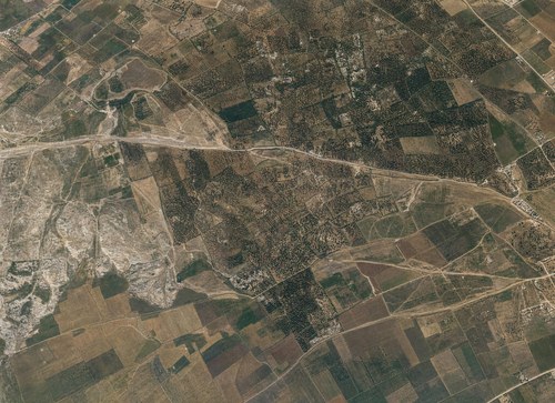 Archive record 200: Southwest of er-Ramle, 3 km terrain with Dschoret er-Ramle, Tell Bakkisch and Tell el-Battich