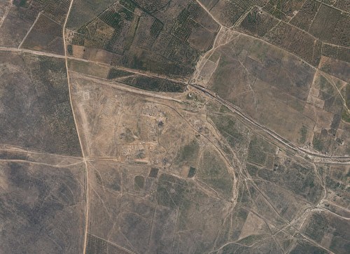 Archive record 208c: Northwest of er-Ramle: overview of the terrain as far as the village of Sarafand, 4 km of the Jaffa-Jerusalem road, and the railway junction toward Jerusalem and Gaza