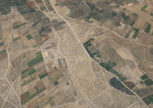 Archive record 269b: overview of the terrain of Bir-Salem (German farm) (3 km east of Nes Ziona), Khirbet Abjar el-Lemun, and the Lidd-Gaza railway, similar to no. 268