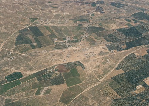 Archive record 269e: overview of the terrain of Bir-Salem (German farm) (3 km east of Nes Ziona), Khirbet Abjar el-Lemun, and the Lidd-Gaza railway, similar to no. 268
