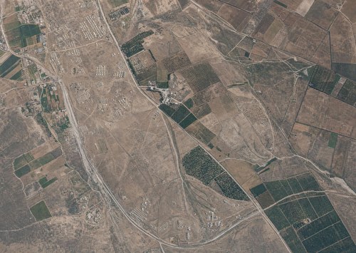 Archive record 269i: overview of the terrain of Bir-Salem (German farm) (3 km east of Nes Ziona), Khirbet Abjar el-Lemun, and the Lidd-Gaza railway, similar to no. 268