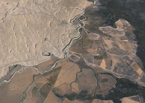 Archive record 324: Nahr Rubin (12 km south of Jaffa), southeastern continuation of no. 323 with Wadi Ajun Do, Tell-es-Sultan, Khirbet Lubje
