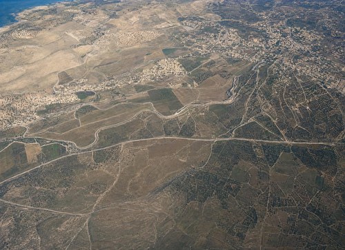 Archive record 369m: overview of the entire terrain north and south of Nebi Junis and the course of Nahr Sukrer