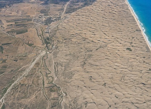Archive record 412: overview of the terrain of Esdud with Nahr Sukrer and Wadi el-Medschma
