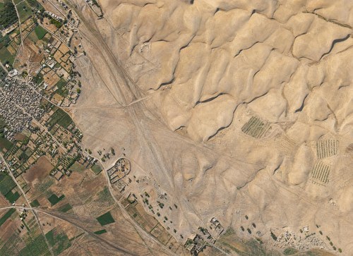 Archive record 423d: North of Esdud, Dschisr Esdud and surroundings with Wadi Sukrer, southern continuation of no. 422