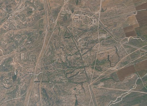 Archive record 47: Southeast of ed-Dschelil, 3-4 km terrain, light railway