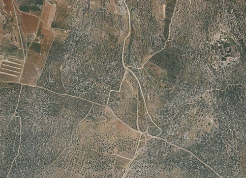 Archive record 563: Khirbet Kefr Ana (2 km east of En Sinja) with 1,5 km northeastern surroundings (vertical photograph)