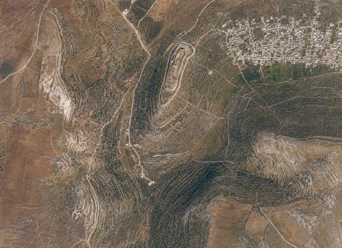 Archive record 585: Khirbet et-Tantura and surroundings, southwestern continuation of no. 584
