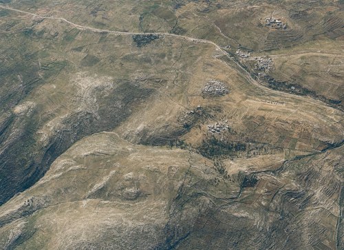 Archive record 639: Northeast of Kalandje: Kefr Akab (3 km south of el-Bire) with surroundings; Jerusalem road of Tell en-Nasbe to Kefr Tas, southern continuation of no. 595
