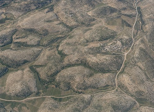 Archive record 662: villages north of and northeast of Amwas and Latrun: Bet-Sira (7 km northeast of Amwas) and eastern surroundings with Wadi el-Meradsch and Wadi el-Haddad