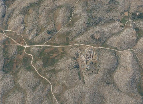 Archive record 664: villages north of and northeast of Amwas and Latrun: Bet-Sira and surroundings like no. 662 with southern continuation