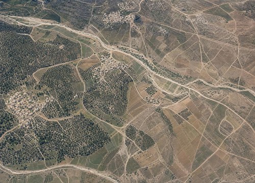 Archive record 673: villages north of and northeast of Amwas and Latrun: Bet Nuba and Jalo (3 km northeast of Amwas) with western surroundings, eastern continuation of no. 671 and 672 with Wadi Selman and Wadi el-Haddad
