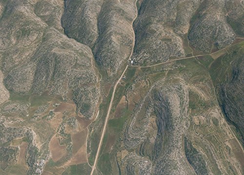 Archive record 679: Amwas-Latrun and surroundings (in chronological order): Bab el-Wad and Jerusalem road east of Latrun with Deir Eijub, southeastern continuation of no. 678