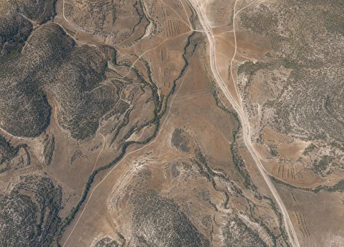 Archive record 687: Amwas-Latrun and surroundings (in chronological order): southeast of Latrun, Jerusalem road near Bir el-Helu and Bir el-Kasab, western continuation of no. 686