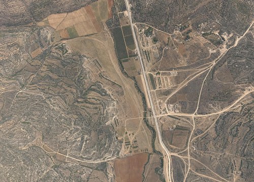 Archive record 718: Amwas-Latrun and surroundings (in chronological order): east of Latrun, Jerusalem road, southeastern continuation of no. 717