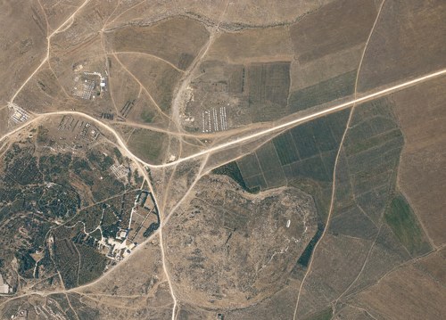 Archive record 727: Amwas-Latrun and surroundings (in chronological order): northwest of Latrun, with the road to er-Ramle
