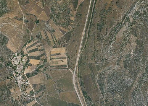 Archive record 730b: Road from Latrun to Jerusalem: Deir Eijub and its immediate southern surroundings, Jerusalem road