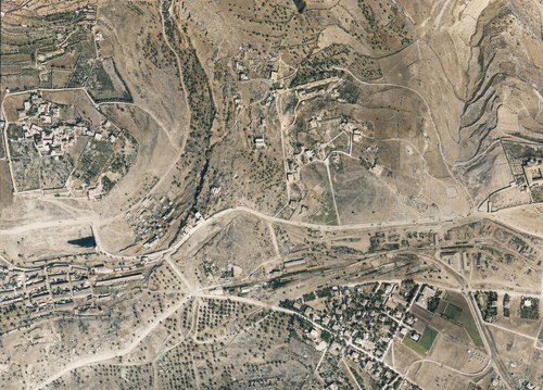 Archive record 805a: C. Jerusalem, partial views of the Old and New City (more or less vertical photographs) with a narrow field of view: Nebi Daud (Zion), Hinnom Valley, Jebel Abu Tor, station, Templer Colony, like no. 804 with southern continuation
