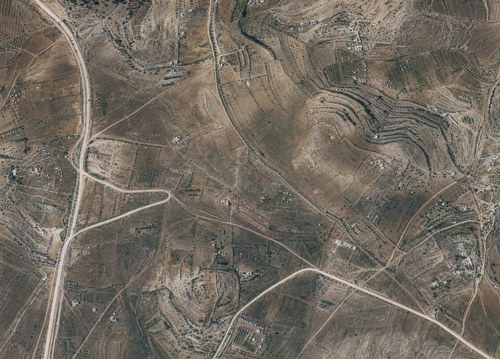 Archive record 832b: D. Jerusalem, partial views the immediate surroundings the Old and New City: north of Jerusalem, eastern continuation of no. 831 to el-Isawije