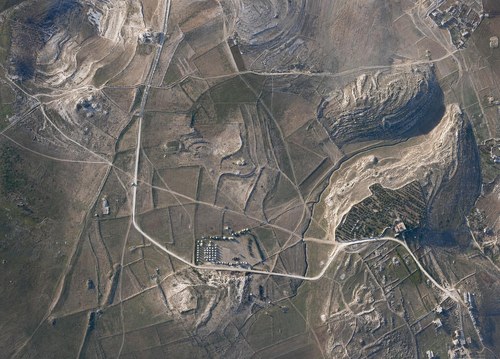 Archive record 833: D. Jerusalem, partial views of the immediate surroundings of the Old and New City: Mount of Olives road, Qasr el-Mufti, Hebrew University, southeastern continuation of no. 828