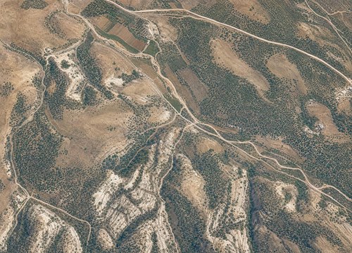 Archive record 854: el-Azarije, Jericho road, Khan Hatrur, Khan el-Meschrab, Deir el-Kelt, Jebel Karantal, etc.: Charbusch (4 km west of Khan Hatrur) with Jericho road of the mouth of the Wadi el-Minfach to the junction to the Khan el-Ahmar and to the mouth of the Wadi es-Sidr, like no. 852 and 853 with northern continuation, Wadi es-Sidr
