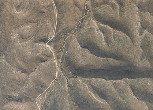 Archive record 856: el-Azarije, Jericho road, Khan Hatrur, Khan el-Meschrab, Deir el-Kelt, Jebel Karantal, etc.: Charbusch (4 km west of Khan Hatrur) with Jericho road of the mouth of the Wadi el-Minfach to the junction to the Khan el-Ahmar and to the mouth of the Wadi es-Sidr, like no. 852 with southern continuation