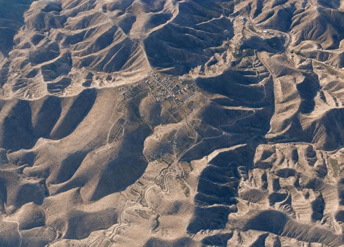 Archive record 880: el-Azarije, Jericho road, Khan Hatrur, Khan el-Meschrab, Deir el-Kelt, Jebel Karantal, etc.: south of Khan el-Meschrab, similar to no. 879
