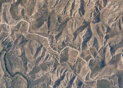 Archive record 894: el-Azarije, Jericho road, Khan Hatrur, Khan el-Meschrab, Deir el-Kelt, Jebel Karantal, etc.: southwest of Wadi el-Kelt (eastern continuation of no. 871), old Jericho- road of Khan el-Meschrab 3 km weiter toward the east