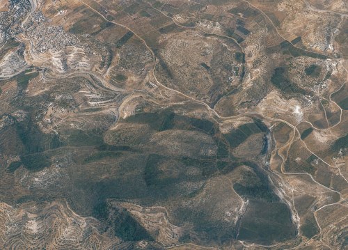 Archive record 919: Judean Desert southwest of Bet-Sahur with Wadi Loze and Khirbet Oschsch el-Rule