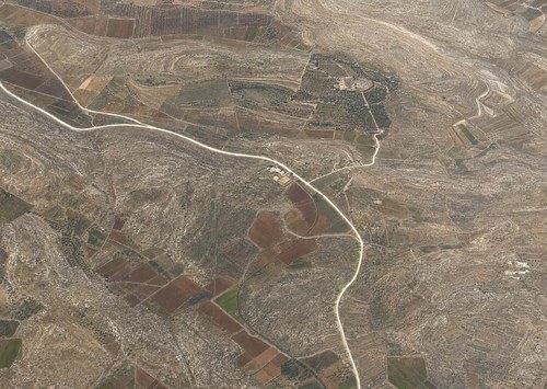 Archive record 941: overview of the terrain of Khirbet Bet Schaar, Hebron road of Khirbet Bet Sawir to Bir el-Haddsch Ramadan