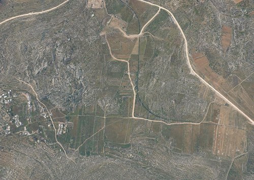 Archive record 946: Khirbet Bet Schaar, Bet-Sawir, Reservoir the neuen water conduit at the Hebron road, eastern continuation of no. 945