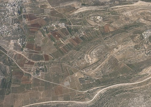 Archive record 948: Northwest of Bet-Feddschar Hebron road and water conduit from the Reservoir to Khan el-Kuschuk, west of the road Khirbet el-Furedis, western continuation of no. 947 with Wadi and Khirbet Marrina