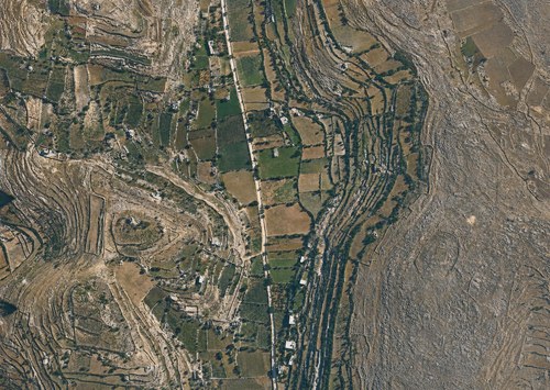 Archive record 960: East of the road, Jebel and En Nimra; west of Karn et-Tor, like no. 959 with southern continuation of the road
