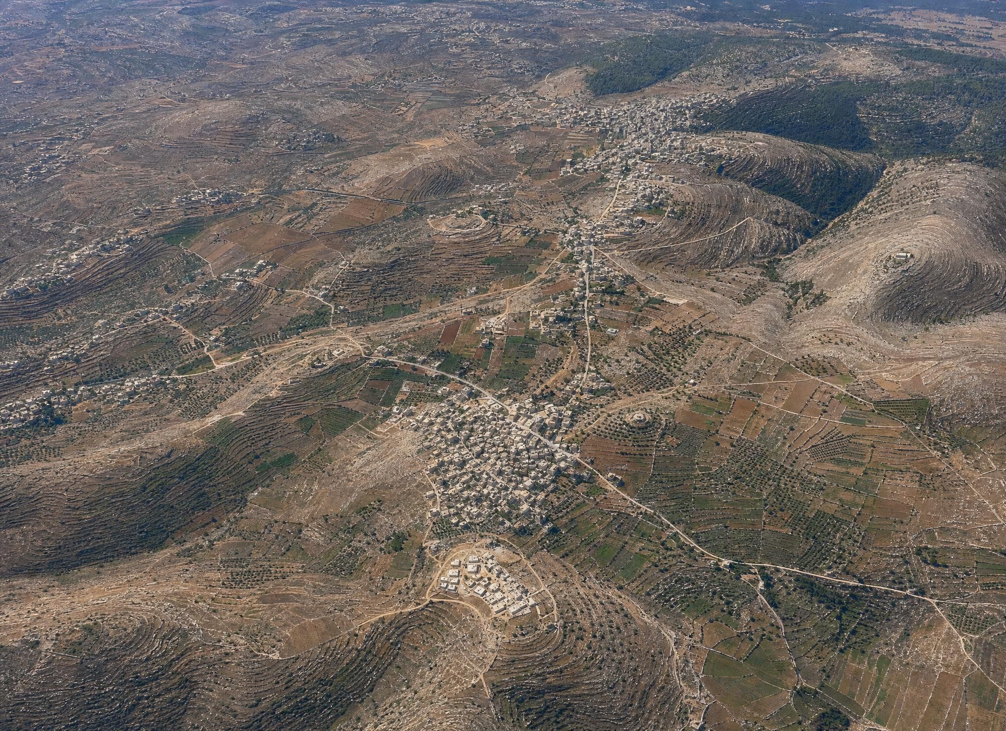 The northern road from Jerusalem V (el-Bire, Ramallah). View toward the northeast.