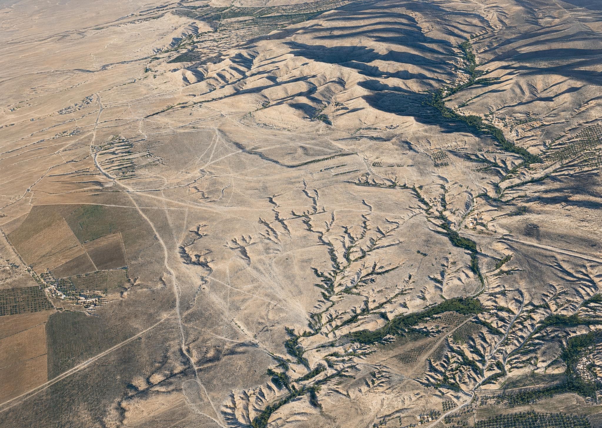 Jordan Valley north of Jericho: Wadi Abu ‘Obeda. Aerial oblique. View toward the east-northeast.