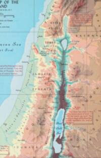 The map combines cyan water, pale coastal/valley tints, tan-to-pink elevation colors, and brown manual shaded relief. Area names are mostly dark, letter-spaced capitals, while mountains and explanatory notes are red.
