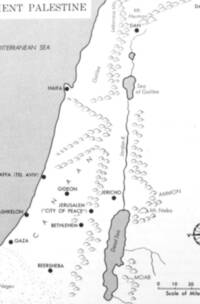 Black-and-white atlas style with white land, gray water, dark coastlines, filled city dots, sketch hill relief, and sparse desert stipple.