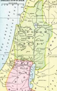 Flat full-color atlas styling with pale regional area fills, colored boundary bands, dark serif labels, and a light blue-green treatment for seas and lakes.