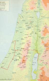 The map uses a pale hypsometric-elevation background with blue-green hydrography, dark settlement lettering, muted olive regional labels, and red administrative district numerals and boundary lines.