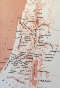 The map uses a two-color pictorial style with black labeling and red-brown relief, boundaries, rivers, and wave-patterned water.